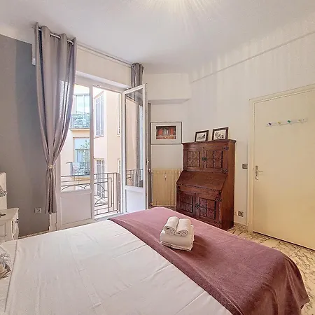 Apartman Nestor&jeeves - Noe - - Close Sea - Spacious Nizza